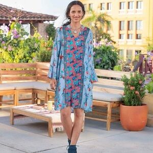 Feathers by Tolani Women's Medium Floral Emilia Dress Bell Sleeves Boho $148